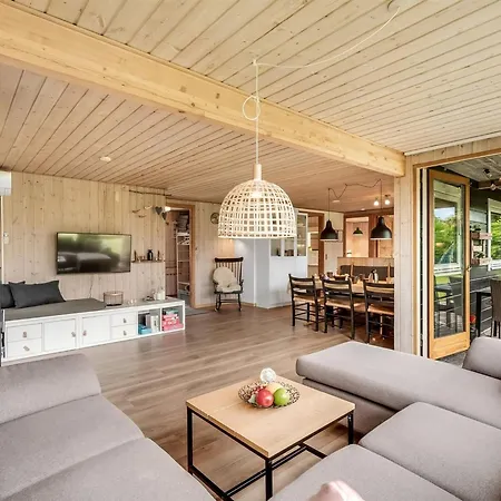 Semesterbostad Tian - 400m To The Fjord By Interhome *