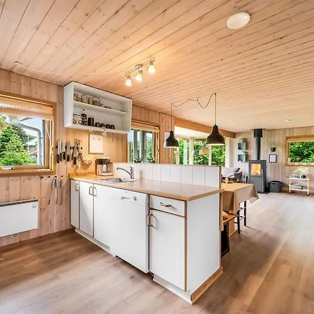 Tian - 400m To The Fjord By Interhome Semesterbostad *